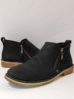 UGG Clementine Women's Goat Leather Side-Zip Shearling Footbed Ankle Boots Black